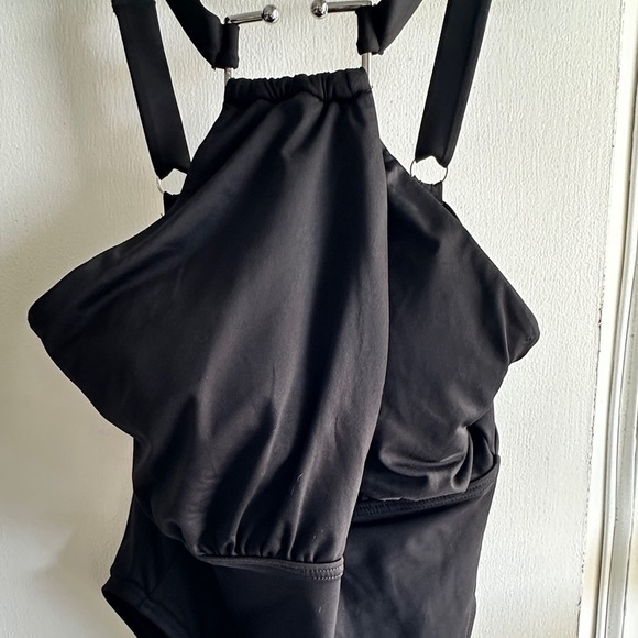 NWT - MICHAEL Michael Kors High Neck One Piece Swimsuit - Solids Black Size 8 - Picture 2 of 12